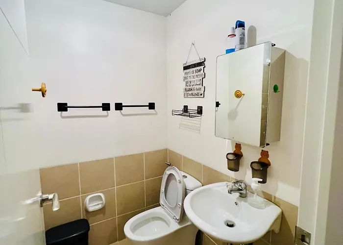 The Celandine Aj Staycation 5*