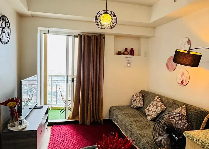 Hotel The Celandine Aj Staycation Manila